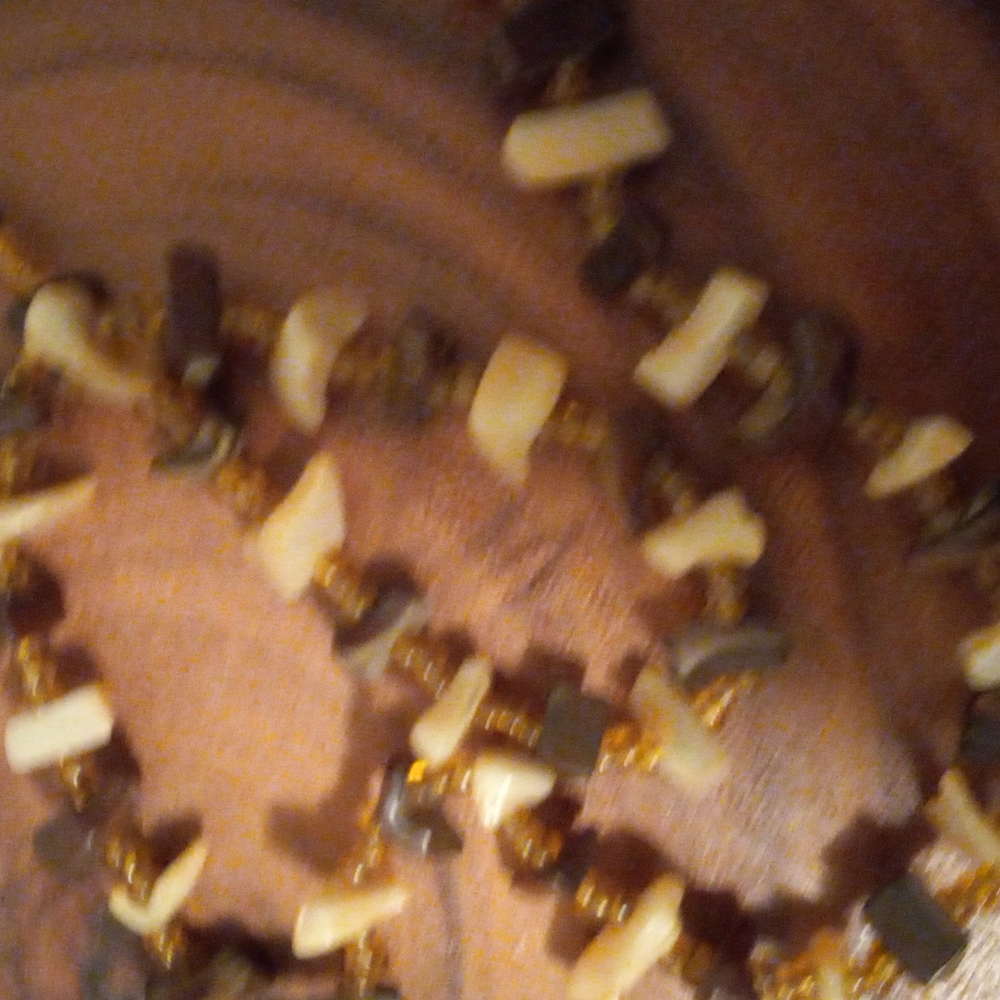 Shell like necklace - Picture 3 of 3